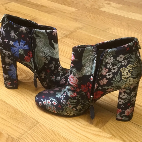 Fabulous Sam Edelman Ankle Boots Sz 7.5 - Picture 3 of 3